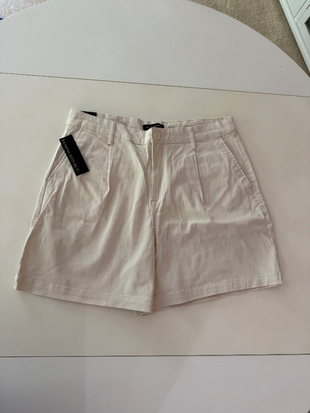 Banana Republic Khaki Tailored Bermuda Shorts, Size 12, NWT
